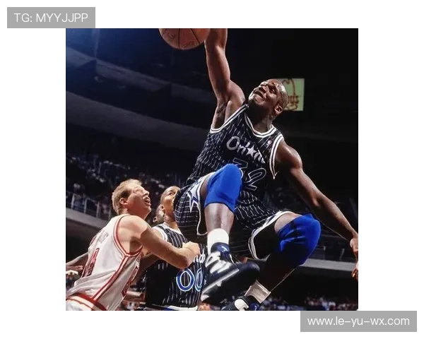 奥尼尔缔造湖人王朝 三连MVP统治内线震撼联盟历史级表现