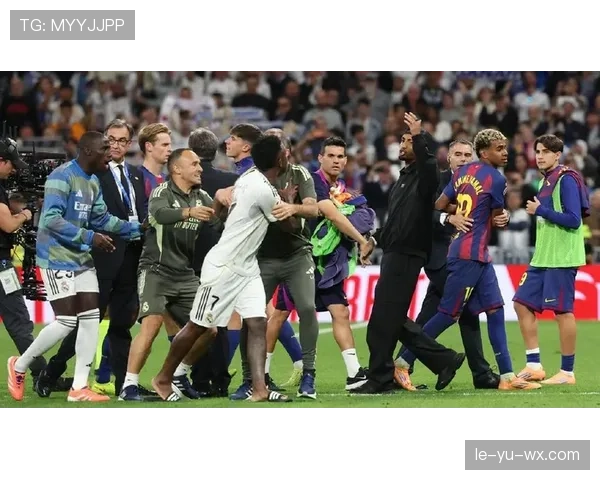 维尼修斯状态火热，助皇马强势冲击西甲冠军