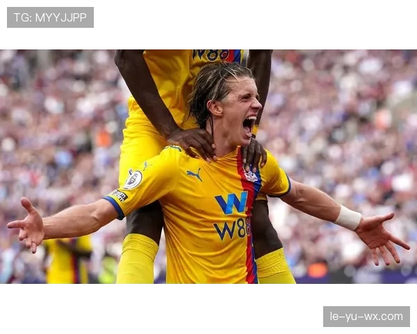 莫里斯助球队逆转取胜，英超闪耀表现引热议