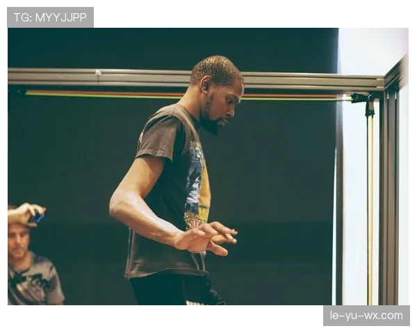 托比亚斯新赛季表现亮眼，进攻型边卫或重塑球队战术体系